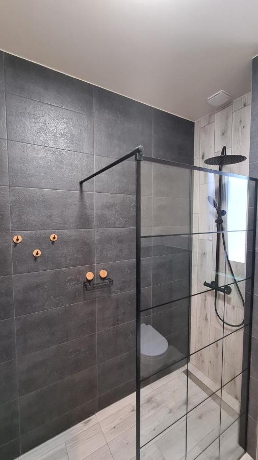 Urocze Apartamenty Na Wsi Goledzinow Buitenkant foto